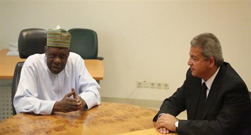 عيسى حياتو لعبد العزيز: تأجيل أمم أفريقيا 2015 شهادة وفاة للكاف